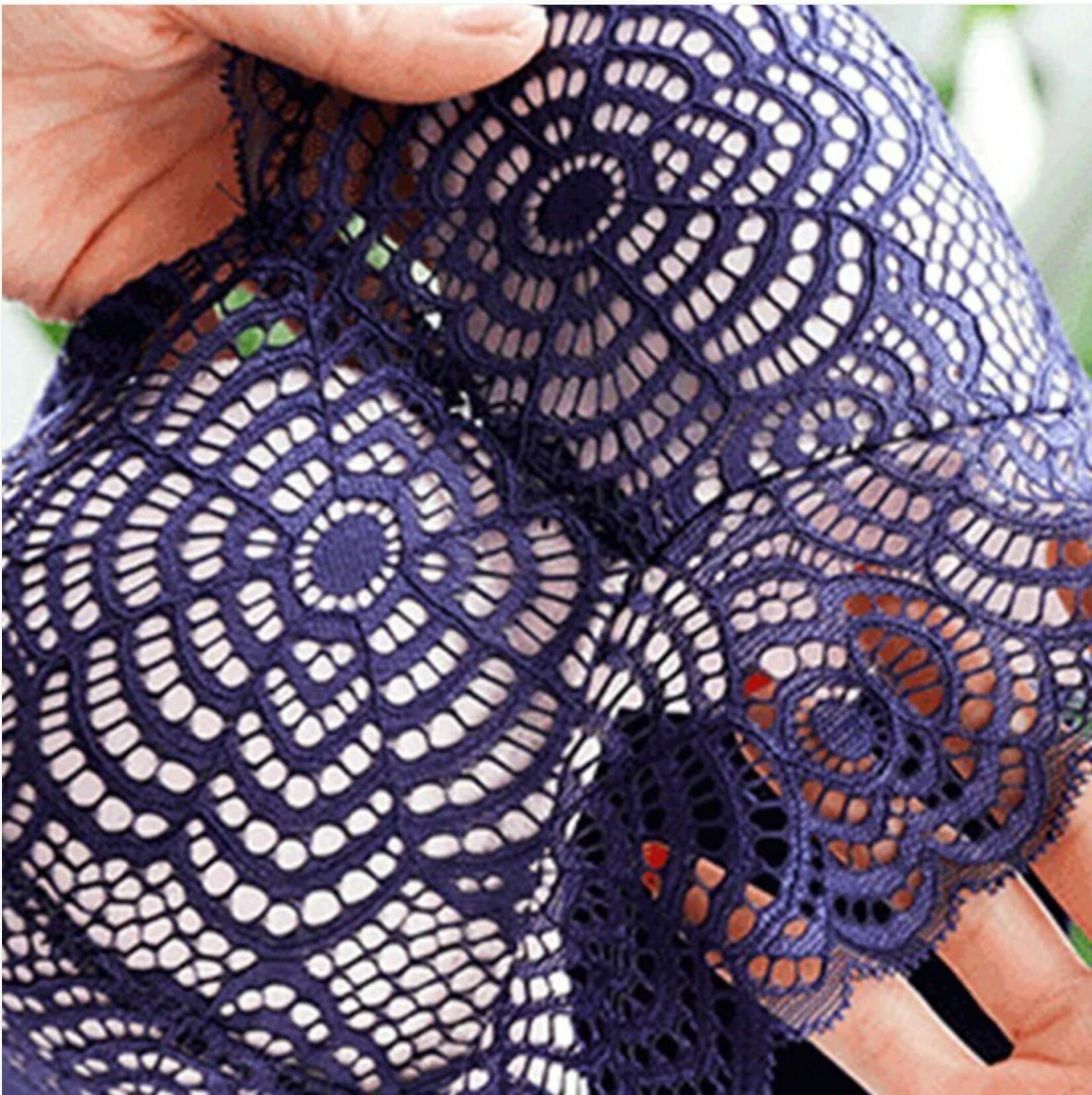 Ultimate Extra Lift Stretch Full-Figure Seamless Lace Cut Bra - Image 38