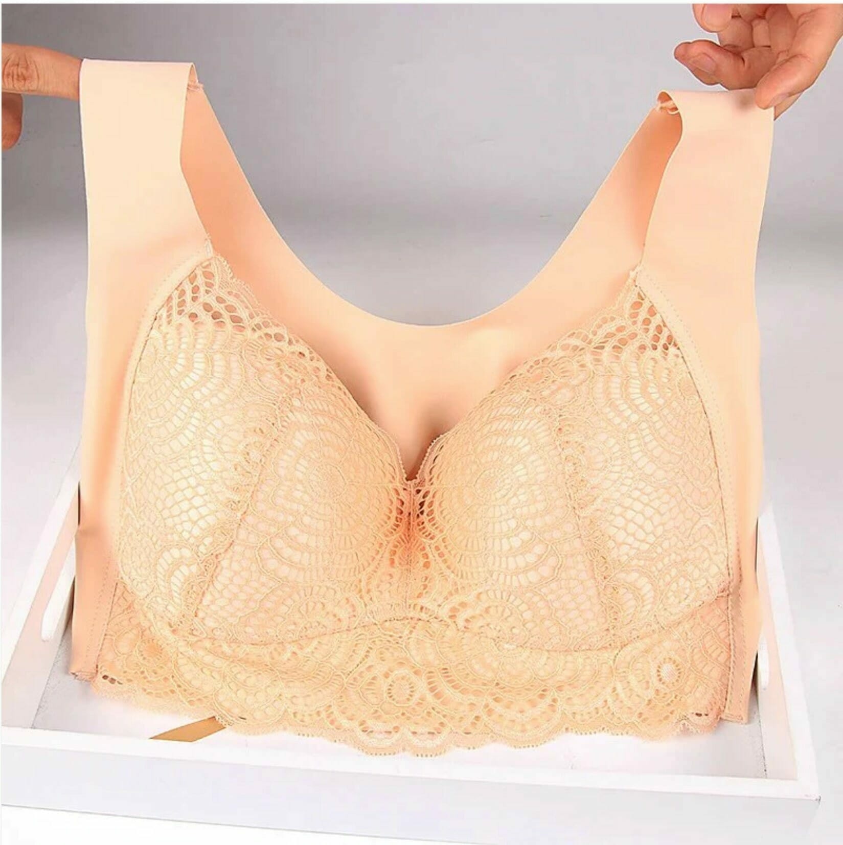 Ultimate Extra Lift Stretch Full-Figure Seamless Lace Cut Bra - Image 46