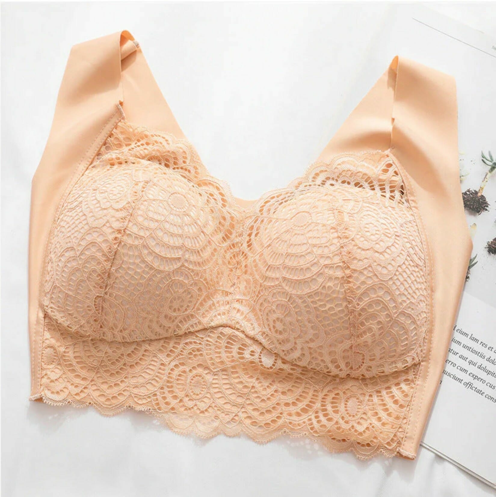 Ultimate Extra Lift Stretch Full-Figure Seamless Lace Cut Bra - Image 48